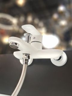 Смеситель для ванны AltroBagno Diretto 0209 Bi белый Смеситель для ванны AltroBagno Diretto 0209 Bi белый