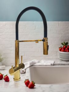 Смеситель для кухни с гибким изливом AltroBagno Flusso 050205 Or  золото