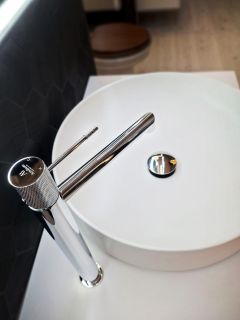Смеситель для раковины AltroBagno Intento 010215 Cr Смеситель для раковины AltroBagno Intento 010215 Cr