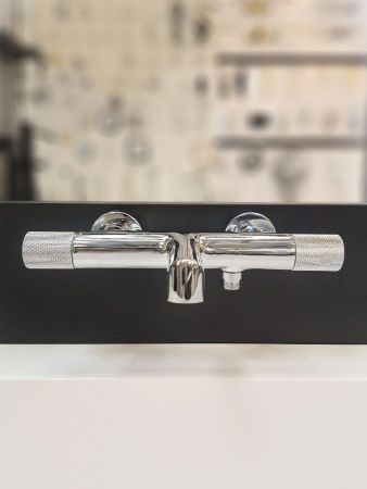 Смеситель для ванны AltroBagno Intento 0215 Cr хром Смеситель для ванны AltroBagno Intento 0215 Cr хром