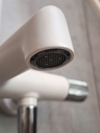 Душевая система с термостатом AltroBagno Intento 030424 BiOp белый матовый Душевая система с термостатом AltroBagno Intento 030424 BiOp белый матовый