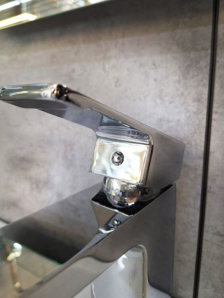 Смеситель для раковины AltroBagno Lamberto 0105 Cr