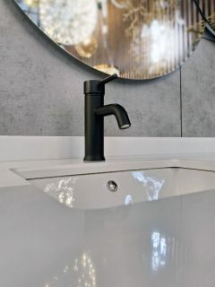 Смеситель для раковины AltroBagno Metropoli 0122 NeOp Смеситель для раковины AltroBagno Metropoli 0122 NeOp