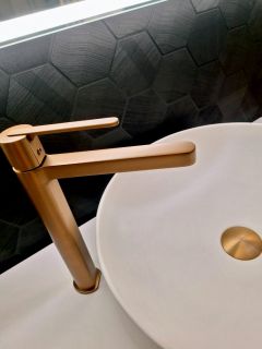 Смеситель для раковины AltroBagno Unione 010223 RaSp Смеситель для раковины AltroBagno Unione 010223 RaSp