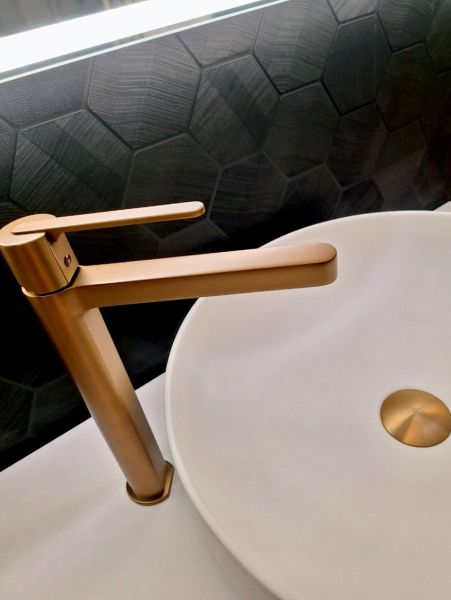 Смеситель для раковины AltroBagno Unione 010223 RaSp Смеситель для раковины AltroBagno Unione 010223 RaSp