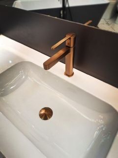 Смеситель для раковины AltroBagno Unione 0138 RaSp Смеситель для раковины AltroBagno Unione 0138 RaSp