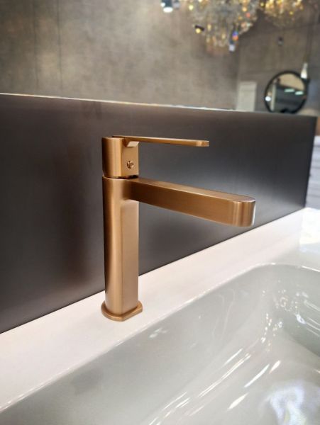 Смеситель для раковины AltroBagno Unione 0138 RaSp Смеситель для раковины AltroBagno Unione 0138 RaSp