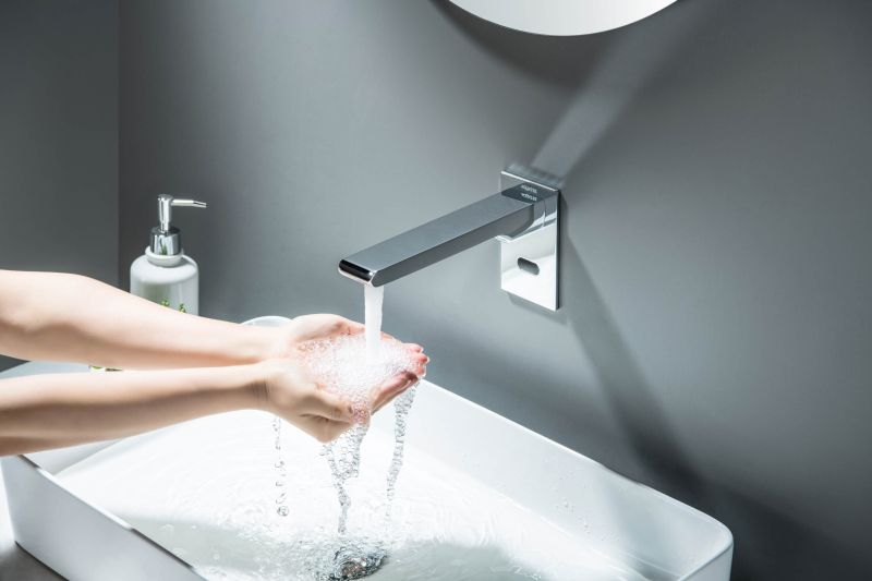 Встраиваемый смеситель для раковины Aquatek Лира AQ5413CR электронный с предустановленной температурой хром