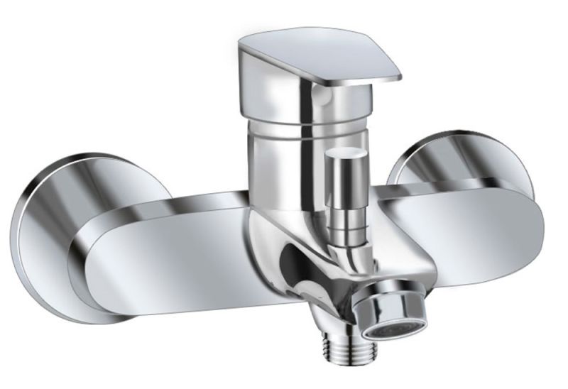 Смеситель для ванны AQUAme Prato AQMP6112 с душевым гарнитуром хром