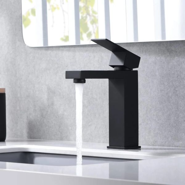 Смеситель для раковины Maretti Umbria Black UMB32RF51, черный