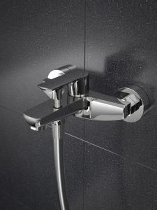 Смеситель для ванны AZARIO SEVIO AZ-15950501 с коротким изливом