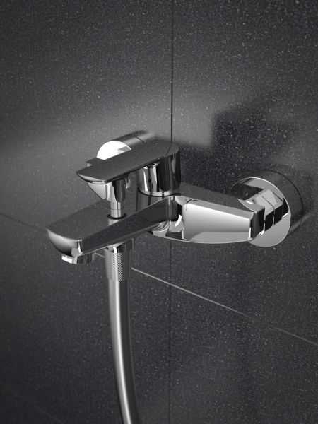 Смеситель для ванны AZARIO SEVIO AZ-15950501 с коротким изливом