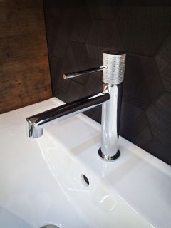 Смеситель для раковины AltroBagno Intento 0126 Cr хром Смеситель для раковины AltroBagno Intento 0126 Cr хром