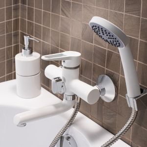 Смеситель для ванны с душем РМС SL77W-009E белый