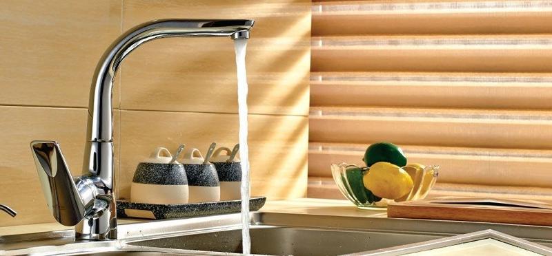 Смеситель для кухонной мойки Rossinka Z40-23U Хром