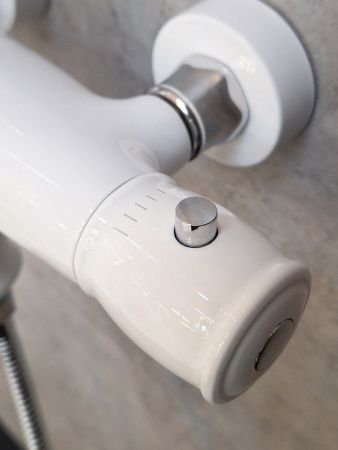 Душевая система с термостатом AltroBagno Beatrice 030405 Bi белый