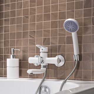 Смеситель для ванны с душем РМС SL77W-009E белый Смеситель для ванны с душем РМС SL77W-009E белый