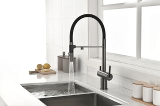 Смеситель для кухни Paulmark Gravity Gr213188-B беретта Смеситель для кухни Paulmark Gravity Gr213188-B беретта
