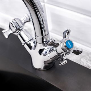 Смеситель для кухни BOOU BA5330-1F-SE020-B723 хром Смеситель для кухни BOOU BA5330-1F-SE020-B723 хром