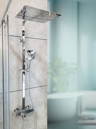 Душевая система с термостатом AltroBagno Cascata 030401 Cr хром Душевая система с термостатом AltroBagno Cascata 030401 Cr хром