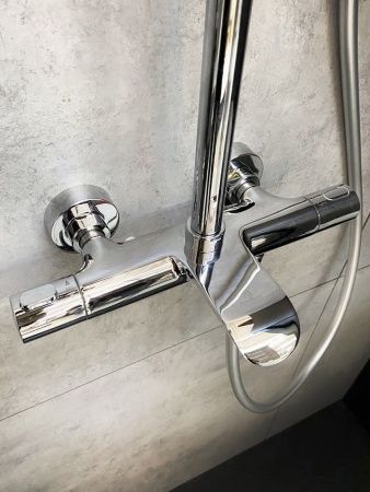 Душевая система с термостатом AltroBagno Costanza 030412 Cr хром Душевая система с термостатом AltroBagno Costanza 030412 Cr хром