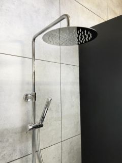 Душевая система с термостатом AltroBagno Costanza 030412 Cr хром Душевая система с термостатом AltroBagno Costanza 030412 Cr хром