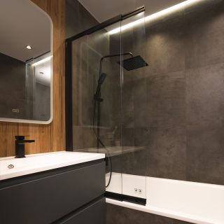 Шторка на ванну WasserKRAFT Dill 61S02-80WS 80 см профиль чёрный матовый стекло прозрачное