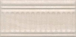 Плитка Kerama Marazzi 19046\3F Бордюр Олимпия бежевый светлый структура матовый 20x9,9x0,92