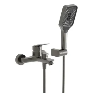 Смеситель BelBagno для ванны и душа в комплекте с ручным душем, шлангом и держателем, оружейная сталь DUE-VASM-GM