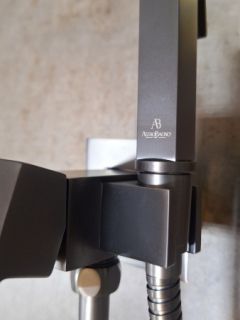 Встраиваемый гигиенический душ AltroBagno BM 060121 GrMt Встраиваемый гигиенический душ AltroBagno BM 060121 GrMt