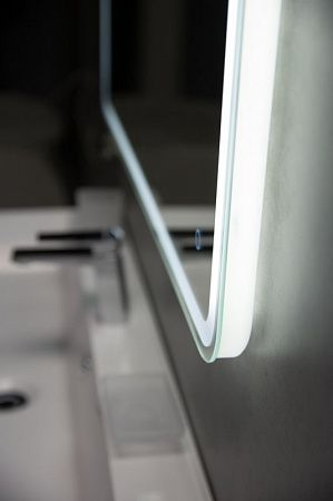Зеркало BelBagno с LED-подсветкой и сенсорным управлением SPC-MAR-900-600-LED-TCH