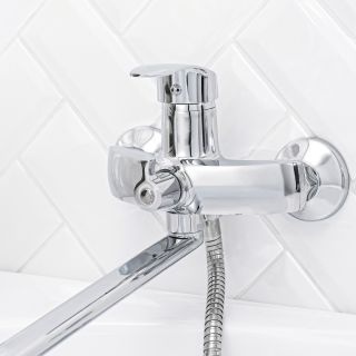 Смеситель для ванны с душем РМС SL85-006E хром Смеситель для ванны с душем РМС SL85-006E хром