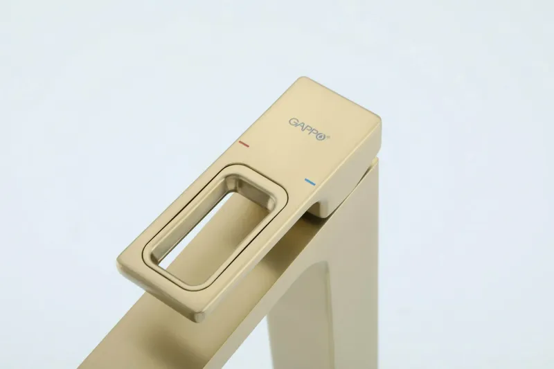 Смеситель для раковины Gappo G1017-32 золотой сатин Смеситель для раковины Gappo G1017-32 золотой сатин