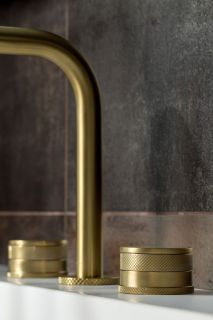 Встраиваемый смеситель для раковины Boheme Prestige 152-MG-PR золото матовое