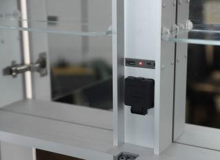 Зеркальный шкаф ESBANO с подсветкой ES-3828D 80х85