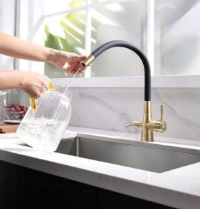 Смеситель для кухонной мойки Lemark Comfort LM3075C
