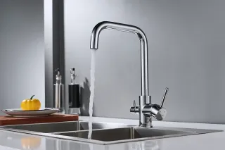 Смеситель для кухни Shevanik S228 с подключением фильтра хром Смеситель для кухни Shevanik S228 с подключением фильтра хром