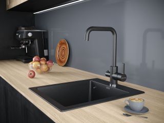 Смеситель для кухни Paulmark Logas Lo213021-308 чёрный Смеситель для кухни Paulmark Logas Lo213021-308 чёрный