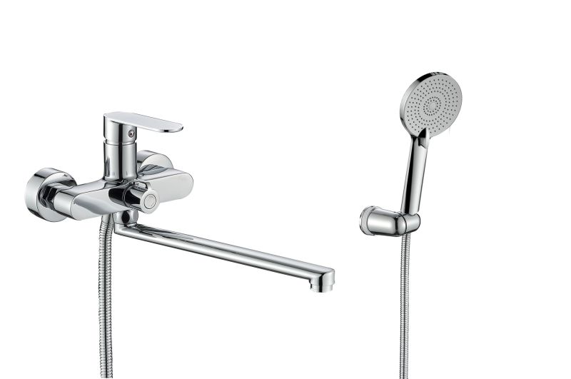 Смеситель для ванны с длинным поворотным изливом RUSH Luson (LU1630-51)