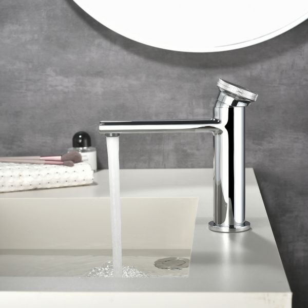 Смеситель для раковины Black&White Gravity 7107C хром