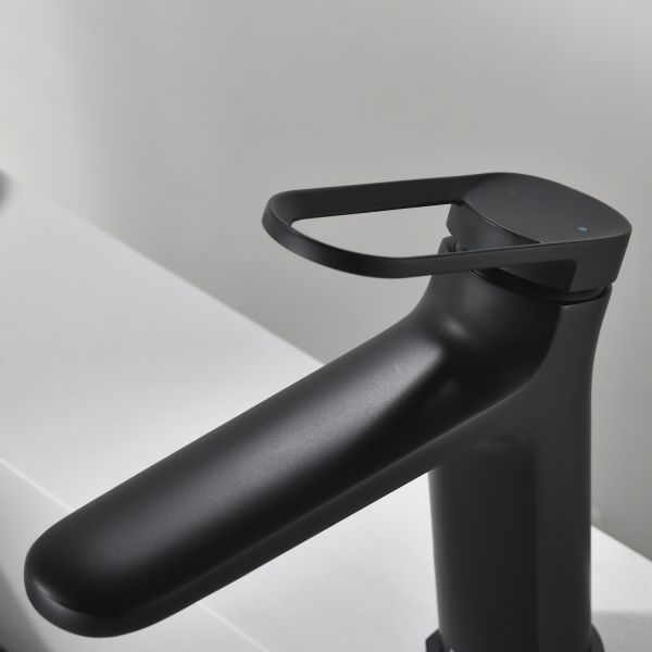 Смеситель для раковины Black&White Gravity 7109MB чёрный матовый