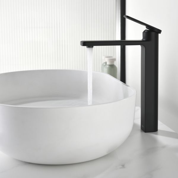 Смеситель для раковины Black&White Gravity 7203MB чёрный матовый