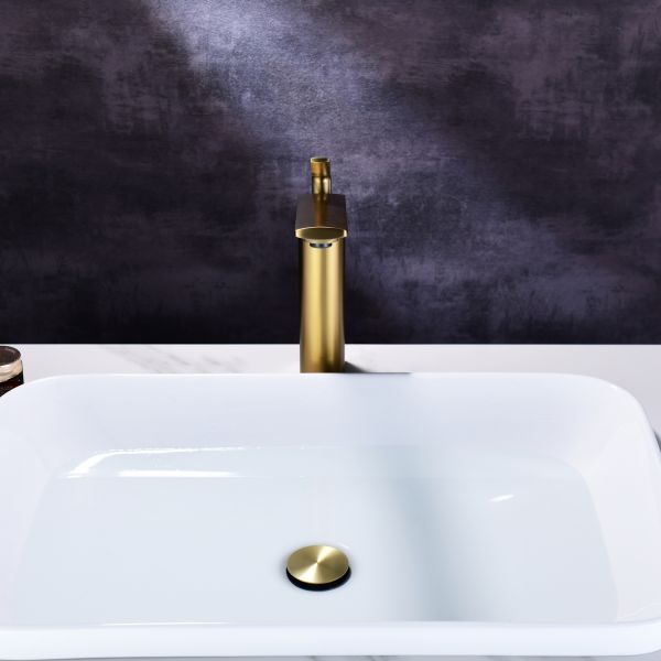 Смеситель для раковины Black&White Gravity 7204BG брашированное золото