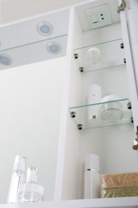 Зеркальный шкаф BelBagno с подсветкой правосторонний 90x75см Bianco Lucido MARINO-SPC-900/750-1A-BL-P-R