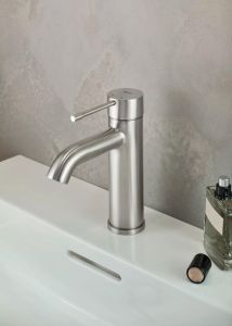 GROHE Essence New Смеситель для раковины стандартный Артикул 23590001