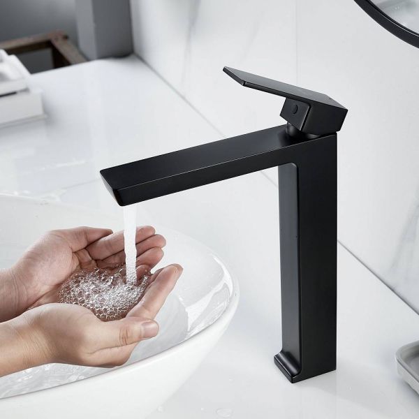 Смеситель для раковины Rose R1811H-1 чёрный матовый