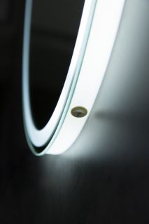 Зеркало BelBagno с LED-подсветкой и кнопочным управлением SPC-VST-750-900-LED-BTN