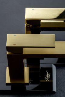 Смеситель для раковины Boheme Qubic 471-MG золото матовое Смеситель для раковины Boheme Qubic 471-MG золото матовое