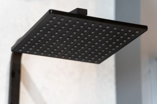 Душевая стойка ABBER Daheim AF8220BL чёрный матовый