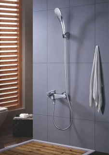 Смеситель для ванны Rose R1302 хром Смеситель для ванны Rose R1302 хром